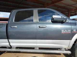 2014 Ram 2500 Laramie with VIN 3C6UR5FL6EG152493, listed as a IAAI auction lot 41342914 with 122,212 mi miles. Bid and sale history available at carsss.com. Image 13.
