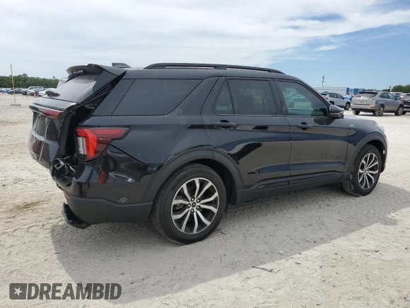 2025 Ford Explorer ST-Line with VIN 1FMUK7KH6SGA95371, listed as a Copart auction lot 57572985 with 8,833 mi miles and Salvage title. Bid and sale history available at DreamBid. Image 3.