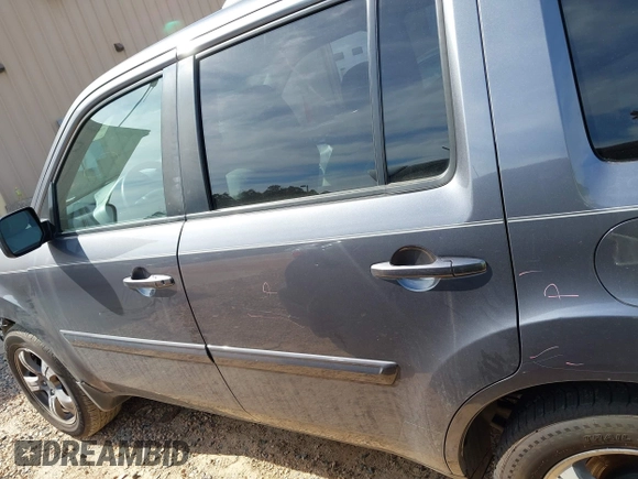 2015 Honda Pilot SE with VIN 5FNYF4H30FB076934, listed as a IAAI auction lot 41810621 with 203,871 mi miles and . Bid and sale history available at DreamBid. Image 15.