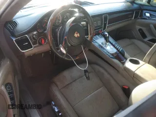 2010 Porsche Panamera Turbo z VIN WP0AC2A75AL090720, wystawiony jako Copart lot #47013455 z przebiegiem 41 164 mil mil oraz Nie do naprawy • Non repairable. Historia ofert i sprzedaży dostępna na DreamBid. Obrazek 8.