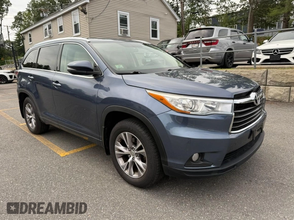 2015 Toyota Highlander XLE with VIN 5TDJKRFH2FS201565, listed as a Copart auction lot 63618945 with 173,689 mi miles and Clean title. Bid and sale history available at DreamBid. Image 4.