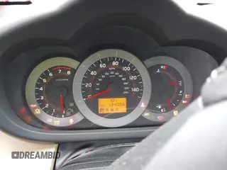 2009 Toyota RAV4 Limited с VIN JTMZK31VX95024240, выставлен на аукционе IAAI как лот 42149950 с пробегом 134 056 миль миль и . История ставок и продаж доступна на DreamBid. Изображение 7.