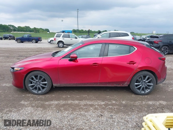 2020 Mazda 3 with VIN JM1BPALM0L1153596, listed as a IAAI auction lot 42369974 with 114,397 mi miles and . Bid and sale history available at DreamBid. Image 14.