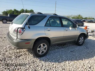 2002 Lexus RX 300 with VIN JTJGF10U820121879, listed as a Copart auction lot 52496705 with 92,641 mi miles and Salvage Title. Bid and sale history available at carsss.com. Image 3.