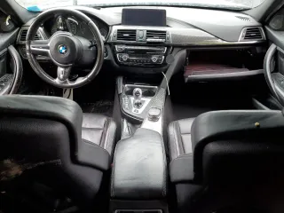 2018 BMW M3 z VIN WBS8M9C55J5K98867, wystawiony jako Copart lot #56819745 z przebiegiem 99 913 mil mil oraz Szkoda całkowita • Salvage title. Historia ofert i sprzedaży dostępna na DreamBid. Obrazek 8.