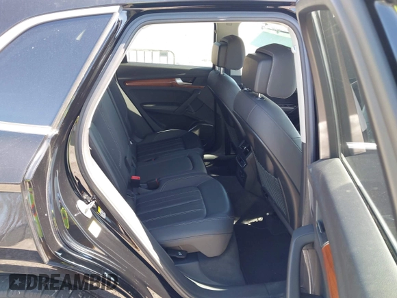 2021 Audi Q5 Premium Plus with VIN WA1BAAFY3M2023012, listed as a IAAI auction lot 41983076 with 71,249 mi miles. Bid and sale history available at carsss.com. Image 8.
