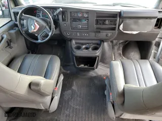 2021 Chevrolet Express Cargo Van with VIN 1GCWGAFP2M1305788, listed as a Copart auction lot 44830035 with 86,728 mi miles and Salvage Title. Bid and sale history available at carsss.com. Image 8.