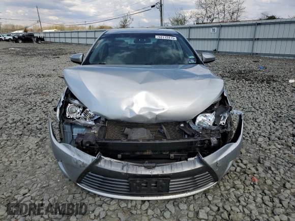 2015 Toyota Camry XLE with VIN 4T4BF1FK2FR459619, listed as a Copart auction lot 53112415 with 136,723 mi miles and Salvage Title. Bid and sale history available at carsss.com. Image 5.