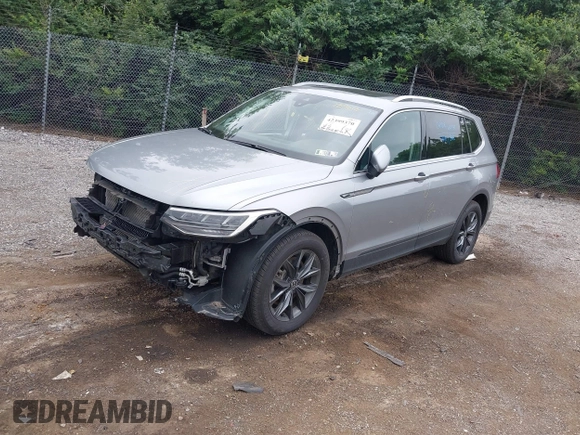 2022 Volkswagen Tiguan SE z VIN 3VV2B7AX0NM159615, wystawiony jako IAAI lot #42399370 z przebiegiem 25 352 mil mil oraz . Historia ofert i sprzedaży dostępna na DreamBid. Obrazek 22.