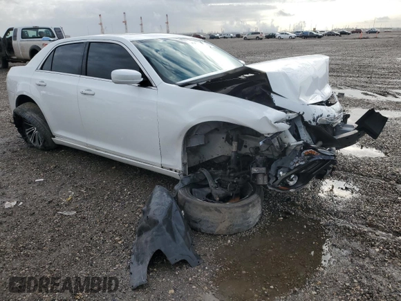 2013 Chrysler 300 with VIN 2C3CCABT0DH691022, listed as a Copart auction lot 84861724 with 124,518 mi miles and Salvage Title. Bid and sale history available at carsss.com. Image 4.