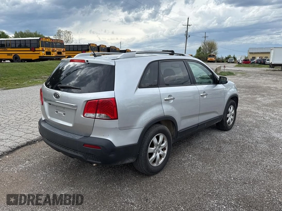 2012 Kia Sorento LX with VIN 5XYKT3A65CG211116, listed as a Copart auction lot 54499445 with 121,173 mi miles and Clean Title. Bid and sale history available at carsss.com. Image 4.
