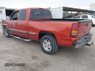 2001 Chevrolet Silverado 1500 LS with VIN 2GCEC19T211306736, listed as a IAAI auction lot 41887724 with 1 mi miles. Bid and sale history available at carsss.com. Image 3.