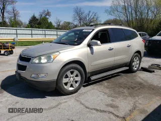 2011 Chevrolet Traverse 1LT z VIN 1GNKRGED0BJ116659, wystawiony jako Copart lot #53159365 z przebiegiem 226 082 mil mil oraz Czysty tytuł • Clean title. Historia ofert i sprzedaży dostępna na DreamBid. Obrazek 1.