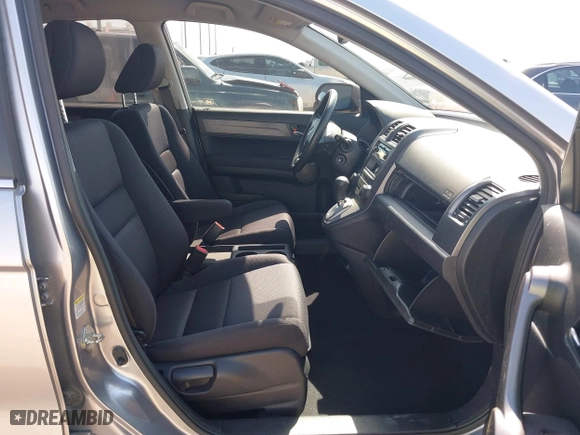 2008 Honda CR-V LX with VIN JHLRE38358C013848, listed as a IAAI auction lot 42008763 with 112,831 mi miles. Bid and sale history available at carsss.com. Image 5.