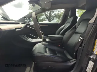 2022 Tesla Model 3 z VIN 5YJ3E1EA6NF185895, wystawiony jako Copart lot #60165405 z przebiegiem 190 572 mil mil oraz Czysty tytuł • Clean title. Historia ofert i sprzedaży dostępna na DreamBid. Obrazek 7.