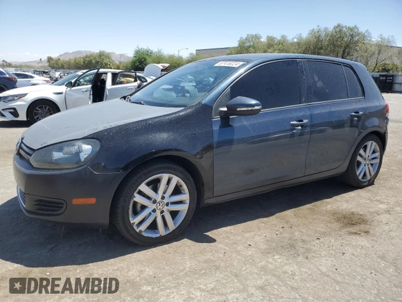 2014 Volkswagen Golf с VIN WVWDB7AJ7EW001565, выставлен на аукционе Copart как лот 67418224 с пробегом 70 169 миль миль и Списание • Salvage title. История ставок и продаж доступна на DreamBid. Изображение 1.