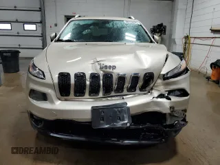 2015 Jeep Cherokee Latitude with VIN 1C4PJMCS1FW601438, listed as a Copart auction lot 48332875 with 135,380 mi miles and Salvage Title. Bid and sale history available at DreamBid. Image 5.