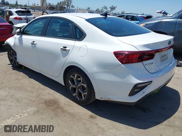 2021 Kia Forte LXS с VIN 3KPF24AD1ME309812, выставлен на аукционе IAAI как лот 42152250 с пробегом 78 471 миль миль и . История ставок и продаж доступна на DreamBid. Изображение 3.