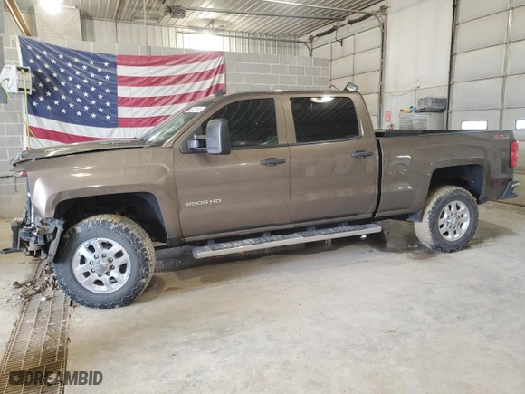 2015 Chevrolet Silverado 2500HD LT with VIN 1GC1KVE8XFF116516, listed as a Copart auction lot 43725145 with 186,219 mi miles and Clean Title. Bid and sale history available at carsss.com. Image 1.