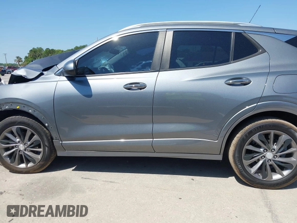 2022 Buick Encore GX Select с VIN KL4MMDSL3NB049347, выставлен на аукционе IAAI как лот 42031386 с пробегом 125 050 миль миль и . История ставок и продаж доступна на DreamBid. Изображение 15.