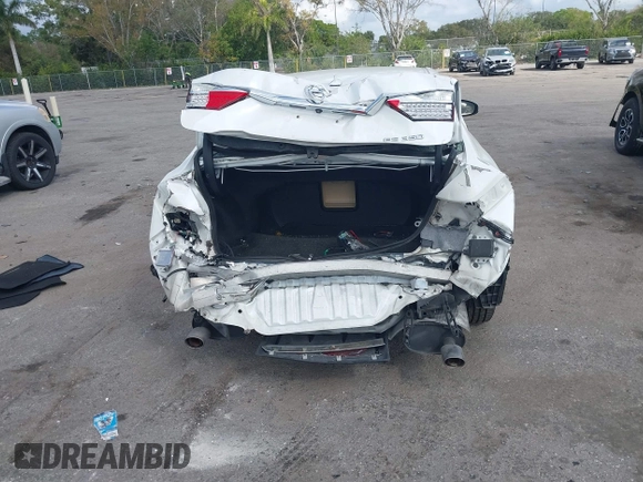 2014 Lexus ES 350 with VIN JTHBK1GG2E2092248, listed as a IAAI auction lot 41589999 with 170,808 mi miles. Bid and sale history available at carsss.com. Image 16.