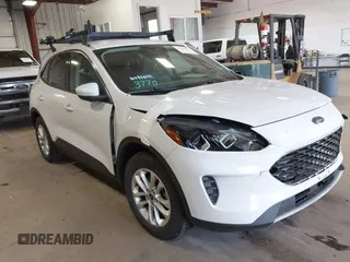 2020 Ford Escape SE z VIN 1FMCU9G60LUB80380, wystawiony jako IAAI lot #42294876 z przebiegiem 72 585 mil mil oraz . Historia ofert i sprzedaży dostępna na DreamBid. Obrazek 1.