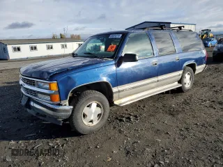1998 Chevrolet Suburban z VIN 1GNFK16R3WJ335814, wystawiony jako Copart lot #80024274 z przebiegiem 284 938 mil mil oraz Czysty tytuł • Clean title. Historia ofert i sprzedaży dostępna na DreamBid. Obrazek 1.