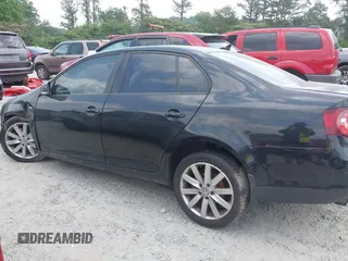 2010 Volkswagen Jetta Wolfsburg Edition with VIN 3VWRJ7AJ9AM025169, listed as a IAAI auction lot 42392539 with 173,710 mi miles and . Bid and sale history available at DreamBid. Image 14.