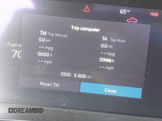 2024 Volvo XC40 Plus Dark Theme with VIN YV4L12UL8R2270960, listed as a IAAI auction lot 41642556 with 5,909 mi miles and . Bid and sale history available at DreamBid. Image 16.