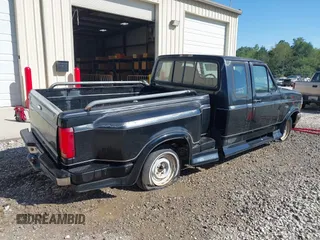 1995 Ford F-150 z VIN 1FTEX15N8SKB58783, wystawiony jako IAAI lot #40366102 z przebiegiem 148 639 mil mil oraz . Historia ofert i sprzedaży dostępna na DreamBid. Obrazek 4.