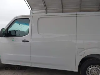2018 Nissan NV Cargo S z VIN 1N6BF0KY8JN801254, wystawiony jako IAAI lot #42172812 z przebiegiem 117 602 mil mil oraz . Historia ofert i sprzedaży dostępna na DreamBid. Obrazek 15.