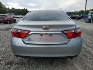 2015 Toyota Camry XLE z VIN 4T1BF1FK3FU481249, wystawiony jako Copart lot #54396955 z przebiegiem 102 674 mil mil oraz Szkoda całkowita • Salvage title. Historia ofert i sprzedaży dostępna na DreamBid. Obrazek 6.