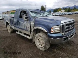2006 Ford Super Duty F-250 XL with VIN 1FTSX21PX6EA16150, listed as a Copart auction lot 70877024 with 253,706 mi miles and Salvage Title. Bid and sale history available at carsss.com. Image 4.