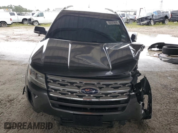 2018 Ford Explorer Limited z VIN 1FM5K8F82JGA82507, wystawiony jako Copart lot #50325695 z przebiegiem Nie podano mil oraz Szkoda całkowita • Salvage title. Historia ofert i sprzedaży dostępna na DreamBid. Obrazek 5.