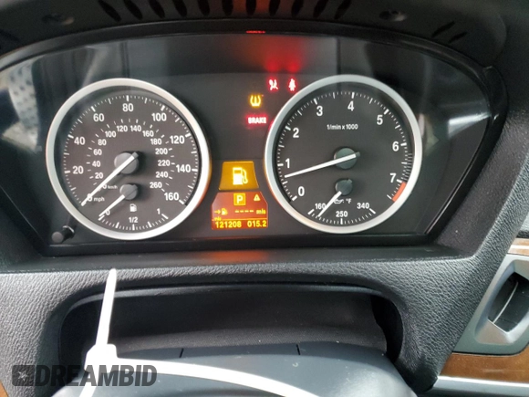 2014 BMW X6 xDrive35i with VIN 5UXFG2C57E0C43953, listed as a Copart auction lot 44595885 with 121,208 mi miles and Clean Title. Bid and sale history available at carsss.com. Image 9.