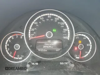 2013 Volkswagen Beetle 2.5L с VIN 3VWJX7AT7DM614139, выставлен на аукционе Copart как лот 78745604 с пробегом 201 620 миль миль и Списание • Salvage title. История ставок и продаж доступна на DreamBid. Изображение 9.