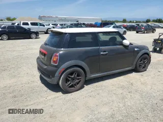 2009 MINI Hardtop S z VIN WMWMF73559TX40670, wystawiony jako Copart lot #62862795 z przebiegiem Nie podano mil oraz Czysty tytuł • Clean title. Historia ofert i sprzedaży dostępna na DreamBid. Obrazek 3.