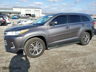 2019 Toyota Highlander SE with VIN 5TDJZRFH7KS574087, listed as a Copart auction lot 86127534 with 64,810 mi miles and Salvage Title. Bid and sale history available at carsss.com. Image 1.