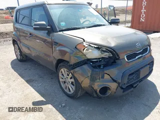 2012 Kia Soul + with VIN KNDJT2A69C7403710, listed as a IAAI auction lot 41916201 with 163,064 mi miles. Bid and sale history available at carsss.com. Image 6.