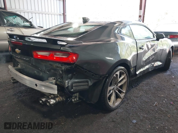2017 Chevrolet Camaro 2SS с VIN 1G1FH1R70H0163647, выставлен на аукционе IAAI как лот 42172820 с пробегом 86 730 миль миль и . История ставок и продаж доступна на DreamBid. Изображение 4.
