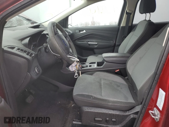 2017 Ford Escape SE z VIN 1FMCU9GD5HUC62126, wystawiony jako Copart lot #50188985 z przebiegiem 157 918 mil mil oraz Szkoda całkowita • Salvage title. Historia ofert i sprzedaży dostępna na DreamBid. Obrazek 7.