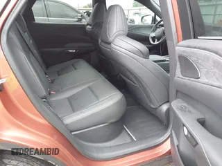 2024 Lexus RX 350 z VIN 2T2BAMCA7RC054055, wystawiony jako IAAI lot #42307956 z przebiegiem 20 060 mil mil oraz . Historia ofert i sprzedaży dostępna na DreamBid. Obrazek 8.