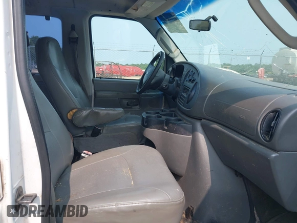 2007 Ford Econoline Passenger XL with VIN 1FBNE31LX7DB12412, listed as a IAAI auction lot 42398061 with 385,181 mi miles and . Bid and sale history available at DreamBid. Image 5.