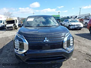 2023 Mitsubishi Outlander SE with VIN JA4J4UA85PZ020362, listed as a IAAI auction lot 41961030 with 52,378 mi miles. Bid and sale history available at carsss.com. Image 11.