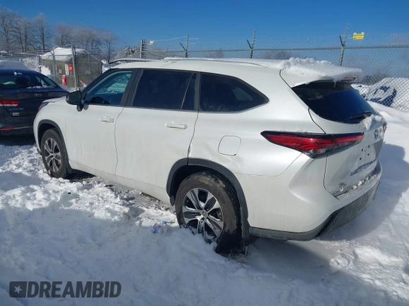 2023 Toyota Highlander L with VIN 5TDKDRBH5PS008770, listed as a IAAI auction lot 41287960 with 26,822 mi miles and . Bid and sale history available at DreamBid. Image 3.