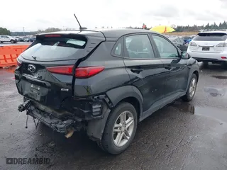 2020 Hyundai Kona SE with VIN KM8K1CAA4LU586144, listed as a IAAI auction lot 41158718 with 19,951 mi miles. Bid and sale history available at carsss.com. Image 4.