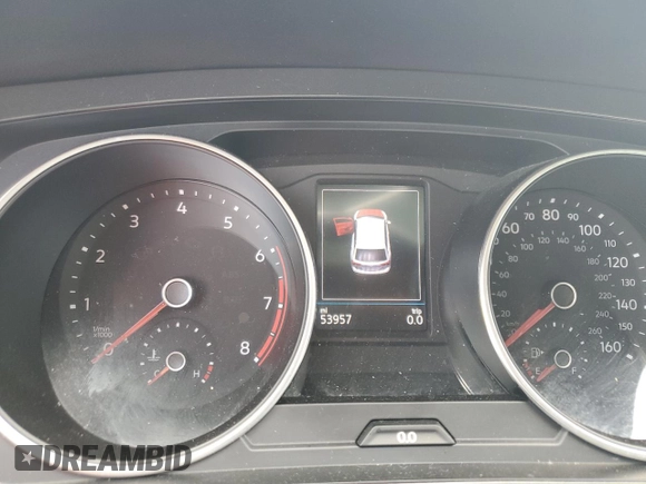 2018 Volkswagen Tiguan SEL with VIN 3VV3B7AX7JM005708, listed as a Copart auction lot 56431835 with 53,957 mi miles and Salvage title. Bid and sale history available at DreamBid. Image 9.