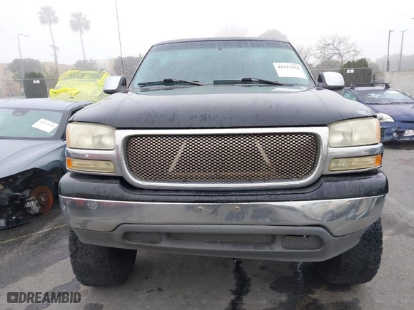 2002 GMC New Sierra 1500 SLE with VIN 1GTEC19V32Z256472, listed as a IAAI auction lot 41512555 with NaN miles. Bid and sale history available at carsss.com. Image 13.