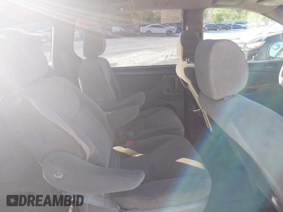 2005 Toyota Sienna CE with VIN 5TDZA23C15S285527, listed as a IAAI auction lot 42049641 with 335,336 mi miles and . Bid and sale history available at DreamBid. Image 8.