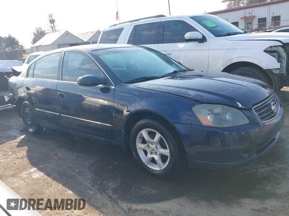 2005 Nissan Altima 3.5 SE with VIN 1N4BL11DX5C225173, listed as a IAAI auction lot 41491751 with 203,795 mi miles. Bid and sale history available at carsss.com. Image 13.